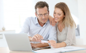Couple Examine Credit Score